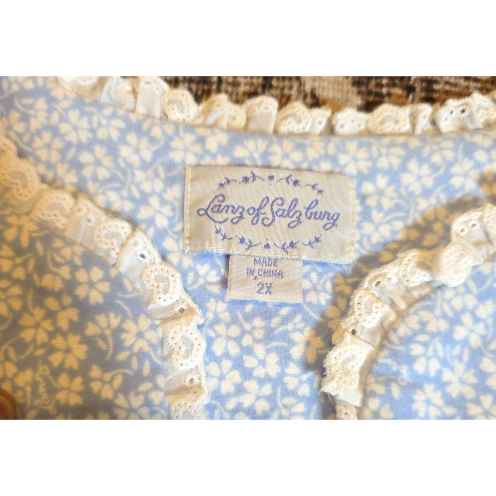 Lanz of Salzburg NWOT 2X Blue Floral Cotton Flannel Nightgown Heart Buttons - Picture 10 of 12